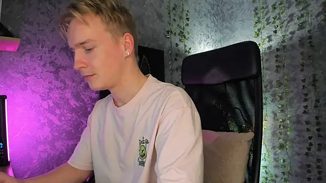 AlexxSweet online show from November 30, 2025, 7:01 am