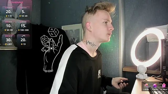 AlexxSweet online show from April 19, 2026, 6:24 am