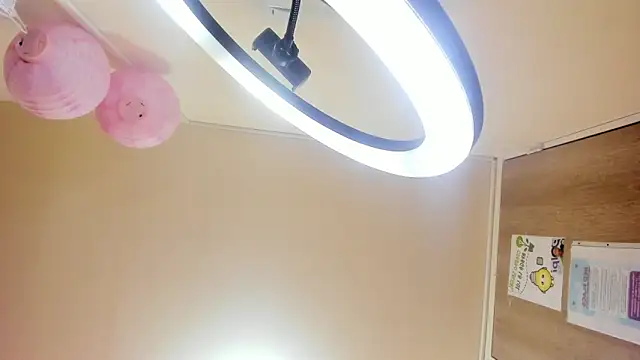 nalalye cruzz  online show from February 26, 2025, 3:10 am