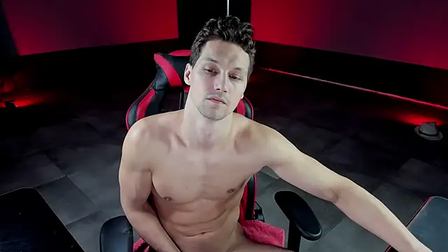 Snapshot of dirty-boss chatting on February 14, 2025, 9:21 pm dirty-boss online show from February 14, 2025, 9:21 pm