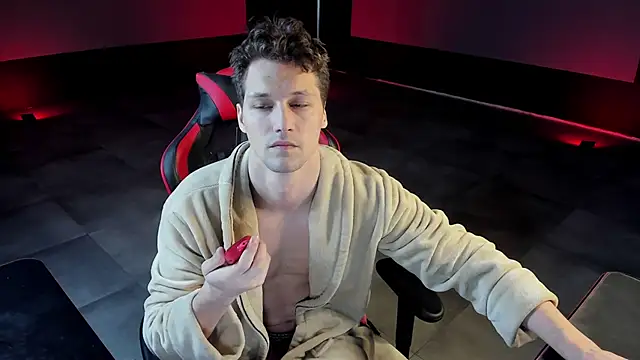 Snapshot of dirty-boss chatting on February 23, 2025, 5:45 am dirty-boss online show from February 23, 2025, 5:45 am