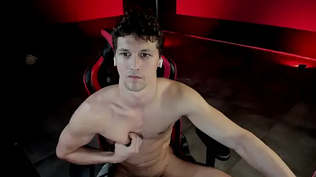 Snapshot of dirty-boss chatting on March 14, 2025, 9:43 pm dirty-boss online show from March 14, 2025, 9:43 pm