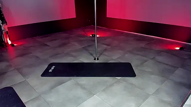 Snapshot of dirty-boss chatting on September 25, 2025, 11:14 am dirty-boss online show from September 25, 2025, 11:14 am