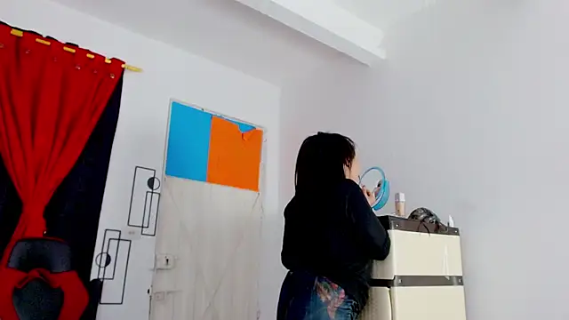 misslombana online show from April 12, 2026, 3:55 am