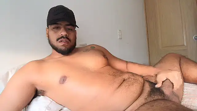 Snapshot of bigpleasure_ chatting on October 9, 2025, 12:47 pm bigpleasure  online show from October 9, 2025, 12:47 pm