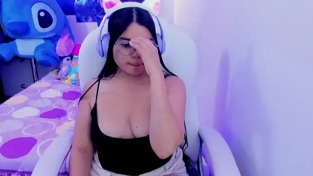 esmeralda112 online show from March 6, 2025, 3:57 am