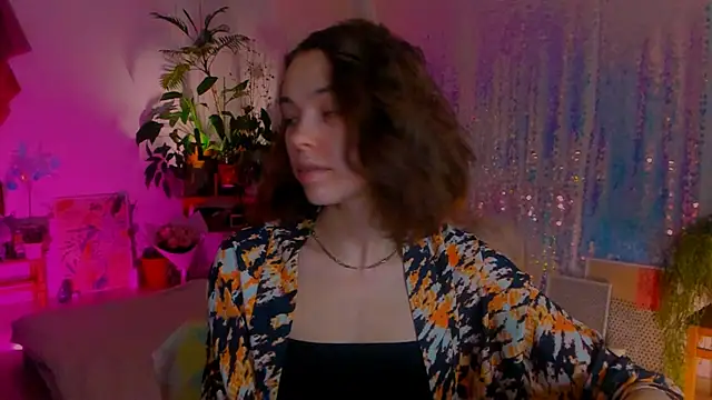 poli   online show from January 12, 2025, 8:47 pm