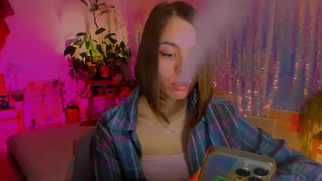 poli   online show from January 28, 2025, 2:21 pm