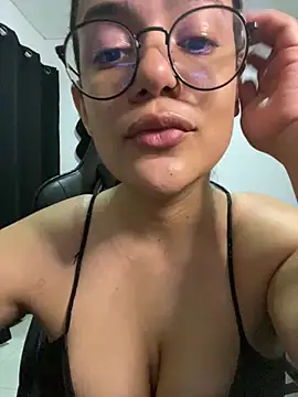 demonaughtyyy online show from April 2, 2026, 3:37 am