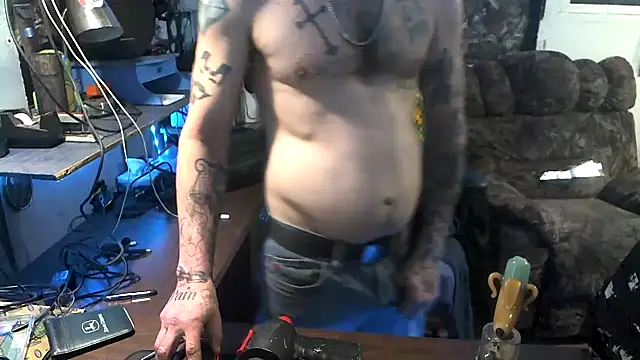 CloudDadddyyy420 online show from December 5, 2025, 1:20 pm