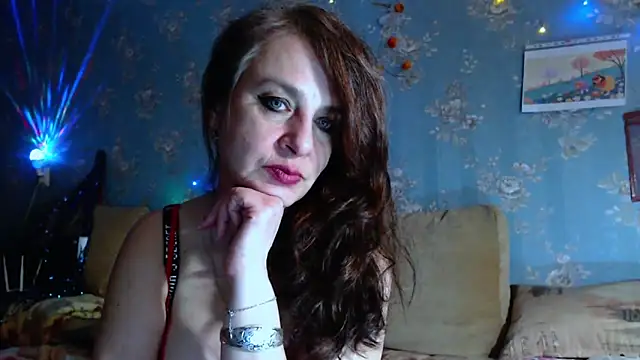 Snapshot of VanezaSmith chatting on May 5, 2026, 5:48 am VanezaSmith online show from May 5, 2026, 5:48 am