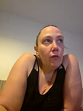 Snapshot of Wisie_Cutie chatting on February 24, 2026, 6:50 pm Wisie Cutie online show from February 24, 2026, 6:50 pm