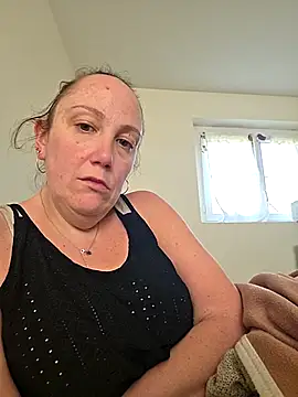 Wisie Cutie online show from March 19, 2026, 4:00 pm