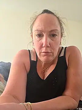 Wisie Cutie online show from April 6, 2026, 10:27 am