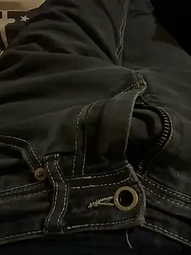 Snapshot of kamel455 chatting on December 28, 2024, 9:08 pm kamel455 online show from December 28, 2024, 9:08 pm