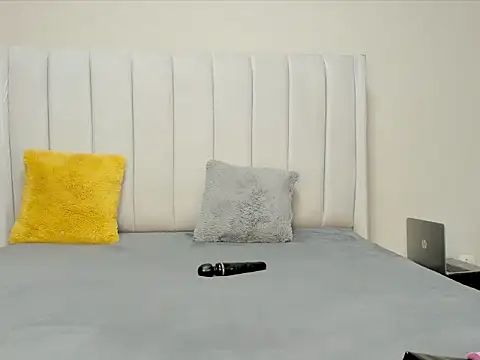  heavenlysent online show from October 20, 2025, 3:29 am