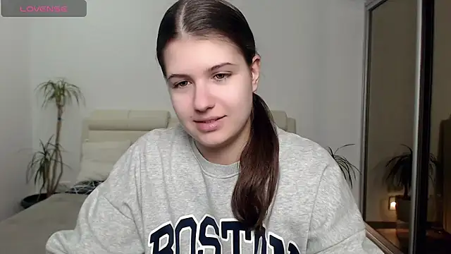 Snapshot of SayMeow_ chatting on February 9, 2025, 10:00 pm SayMeow  online show from February 9, 2025, 10:00 pm