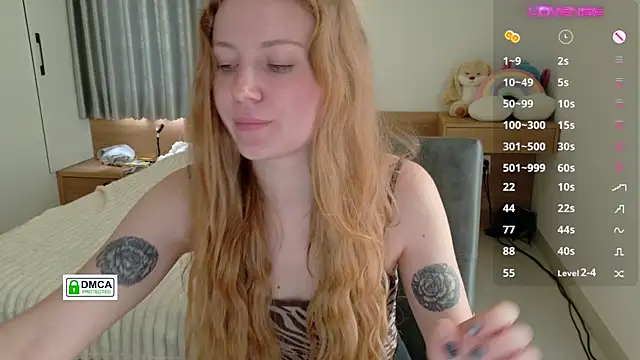 Snapshot of RedFires chatting on September 25, 2025, 7:23 am RedFires online show from September 25, 2025, 7:23 am