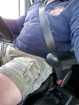 Snapshot of Tobyp677 chatting on October 27, 2025, 8:46 pm Tobyp677 online show from October 27, 2025, 8:46 pm