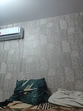 EffectFiona online show from March 7, 2026, 1:35 am