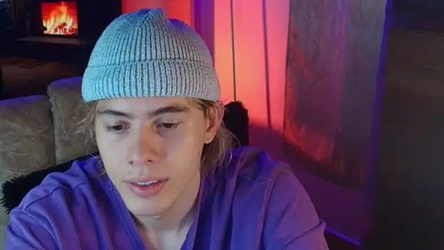 Snapshot of dimitri_tv chatting on November 1, 2025, 6:54 pm dimitri tv online show from November 1, 2025, 6:54 pm