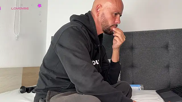 tim beard online show from April 11, 2026, 10:03 pm