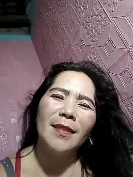 Snapshot of Cutehornywetmom chatting on March 3, 2025, 3:09 pm Cutehornywetmom online show from March 3, 2025, 3:09 pm