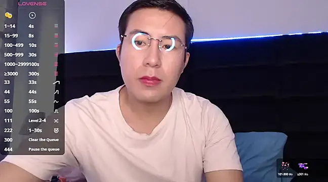 Snapshot of andrewmhilton_ chatting on March 2, 2025, 5:36 pm andrewmhilton  online show from March 2, 2025, 5:36 pm