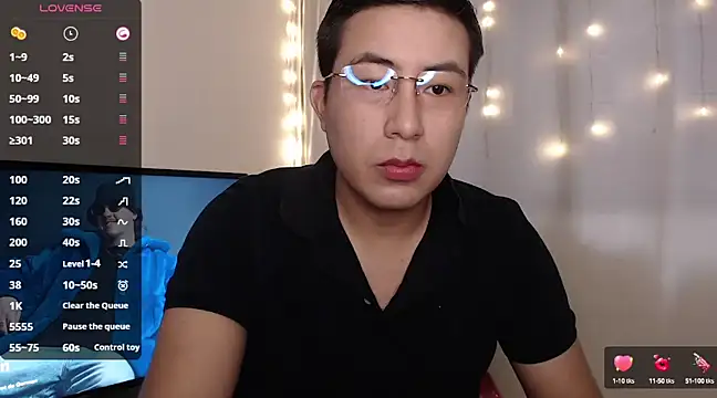 Snapshot of andrewmhilton_ chatting on March 17, 2025, 4:54 pm andrewmhilton  online show from March 17, 2025, 4:54 pm