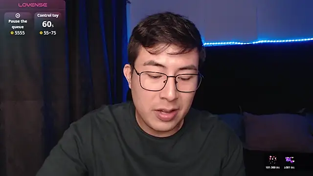 andrewmhilton  online show from April 12, 2026, 5:01 am