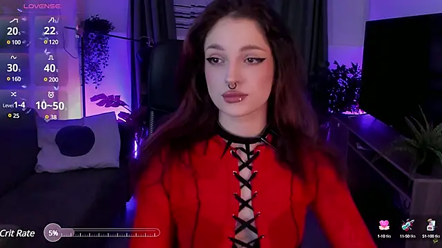 Snapshot of BratzieDarsie chatting on December 13, 2024, 9:02 am BratzieDarsie online show from December 13, 2024, 9:02 am