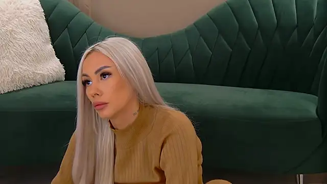 Snapshot of Bailey_Rush chatting on November 11, 2025, 3:01 pm Bailey Rush online show from November 11, 2025, 3:01 pm