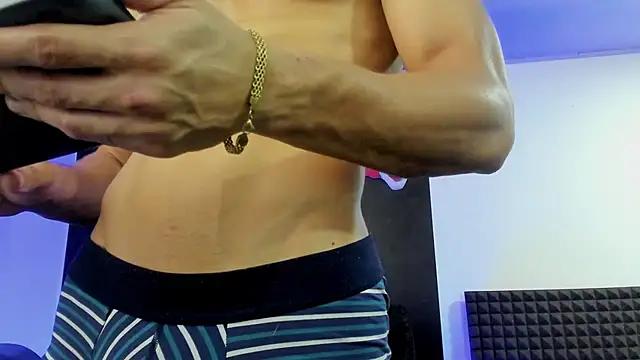 jhonnysnow17 online show from January 24, 2025, 12:52 am