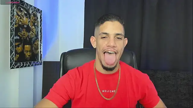 jhonnysnow17 online show from May 24, 2026, 1:10 am
