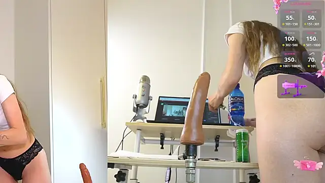 Snapshot of Miss69Ri99 chatting on February 8, 2025, 4:14 pm Miss69Ri99 online show from February 8, 2025, 4:14 pm