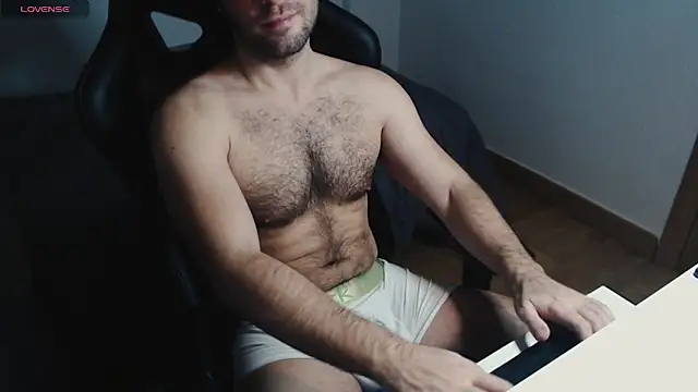 Snapshot of cutehairymacho chatting on March 1, 2025, 1:43 am cutehairymacho online show from March 1, 2025, 1:43 am