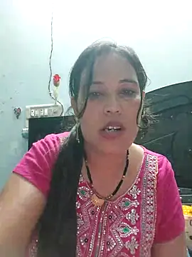 Snapshot of Poojabhabi101 chatting on October 7, 2025, 5:54 pm Poojabhabi101 online show from October 7, 2025, 5:54 pm