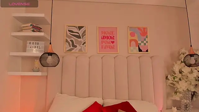 cute  cherry  online show from February 7, 2026, 7:17 pm