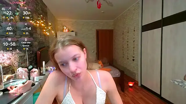   Aphrodita  wow   online show from February 21, 2026, 4:08 pm