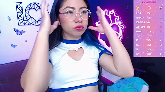 demyanderson  online show from February 3, 2025, 10:43 pm