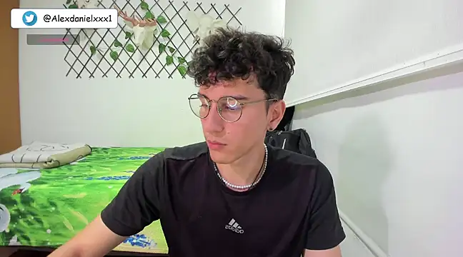 Snapshot of Jackson_Careyy chatting on March 13, 2025, 8:43 pm Jackson Careyy online show from March 13, 2025, 8:43 pm