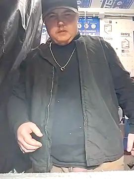 Berserker710420 online show from January 22, 2025, 10:48 pm