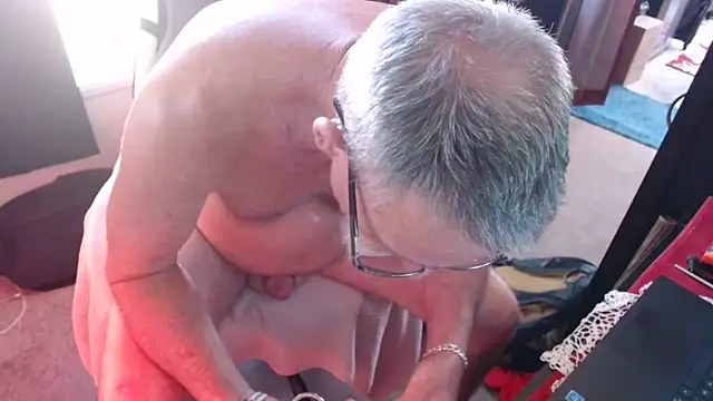 Snapshot of Daddysthick chatting on September 13, 2025, 6:29 pm Daddysthick online show from September 13, 2025, 6:29 pm