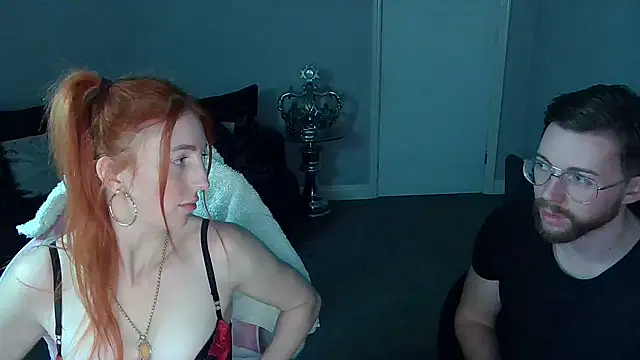 Snapshot of Red_firesquirt chatting on December 29, 2024, 9:30 pm Red firesquirt online show from December 29, 2024, 9:30 pm