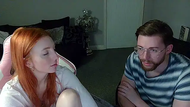 Snapshot of Red_firesquirt chatting on January 12, 2025, 9:40 pm Red firesquirt online show from January 12, 2025, 9:40 pm