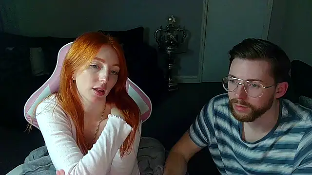 Snapshot of Red_firesquirt chatting on January 22, 2025, 9:32 pm Red firesquirt online show from January 22, 2025, 9:32 pm