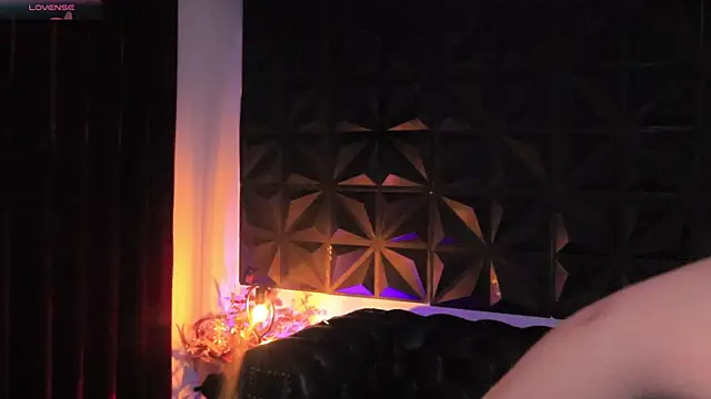Snapshot of Misselektra__ chatting on February 7, 2025, 4:48 am Misselektra   online show from February 7, 2025, 4:48 am