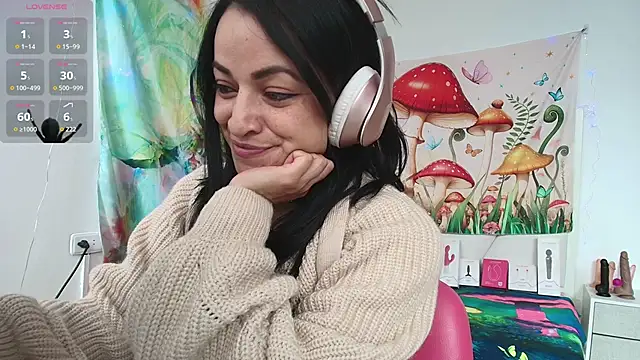 LovelyAzucena online show from March 10, 2026, 2:00 pm