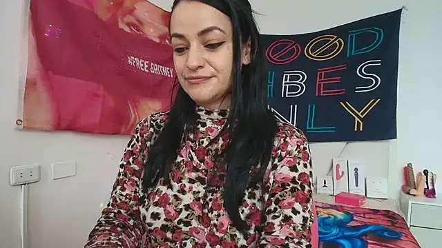 LovelyAzucena online show from March 31, 2026, 2:28 pm