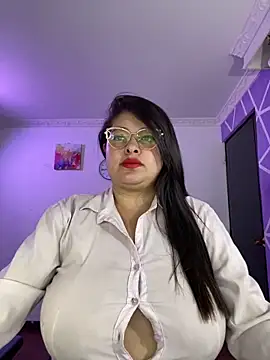 MiiaaJoness online show from December 17, 2025, 2:45 pm